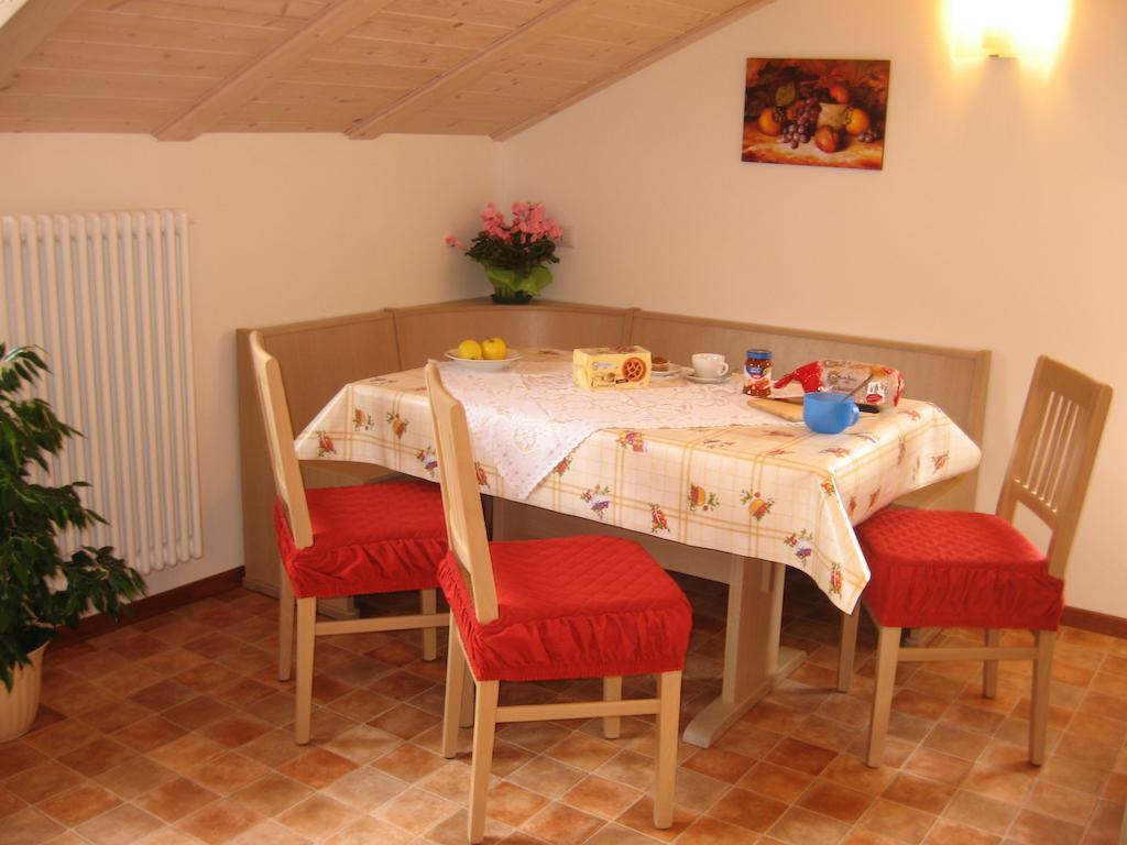 Casa Rondine Apartamento Molveno Quarto foto